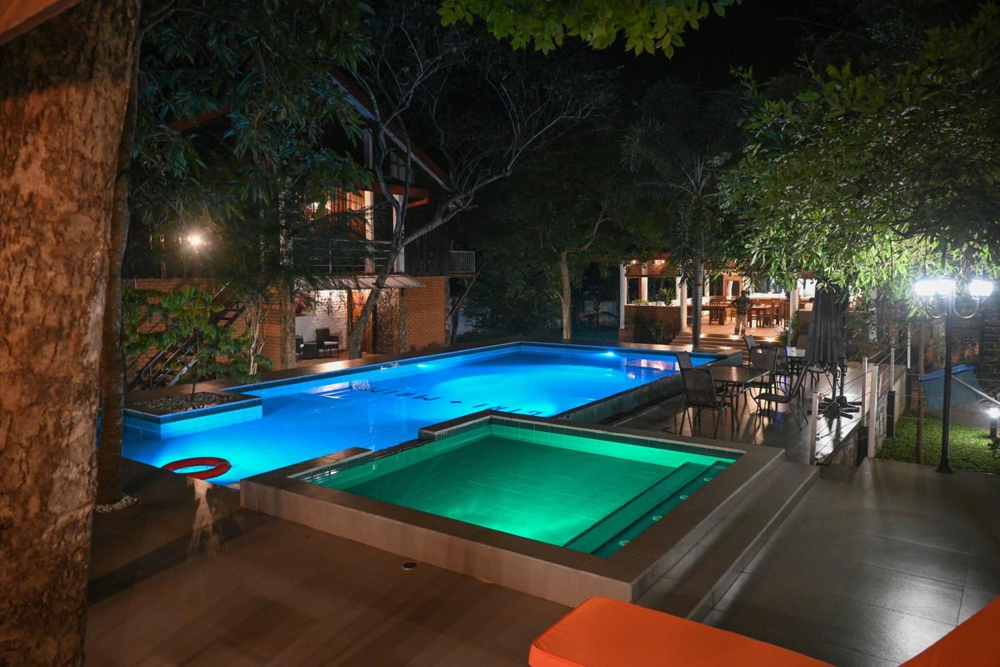 Tepraas Sigiriya Hotel Екстериор снимка