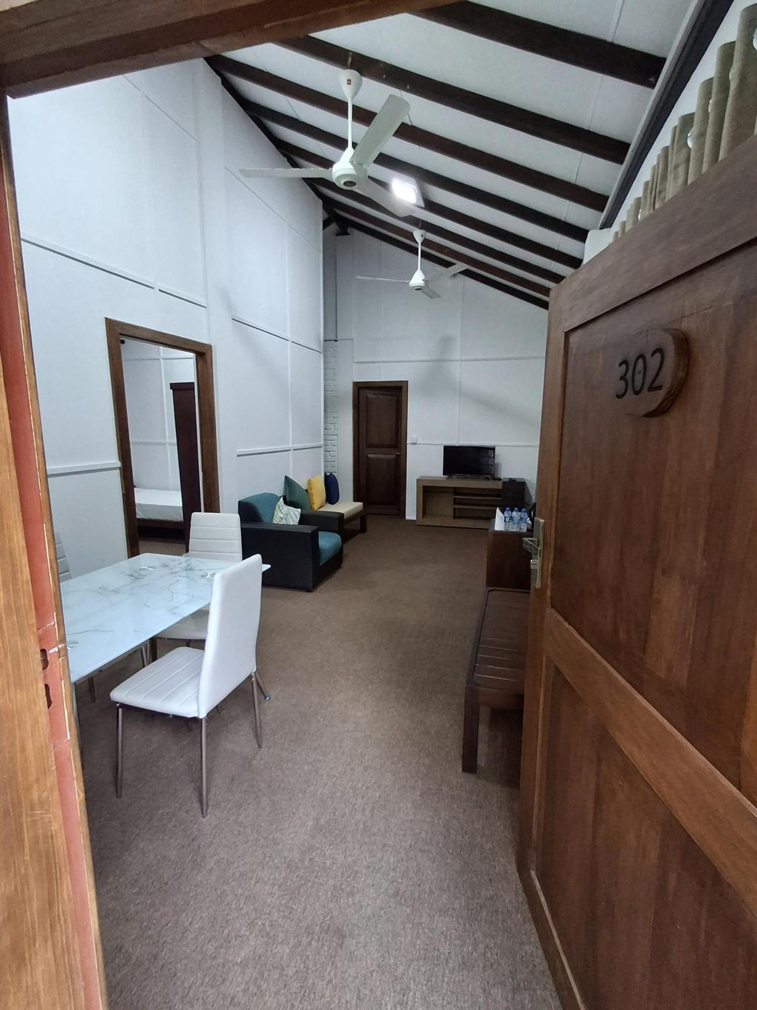 Tepraas Sigiriya Hotel Екстериор снимка