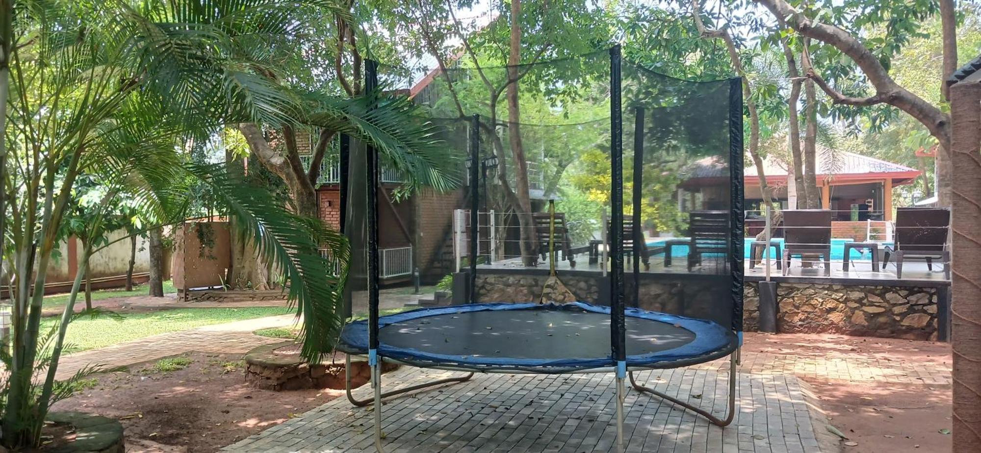 Tepraas Sigiriya Hotel Екстериор снимка